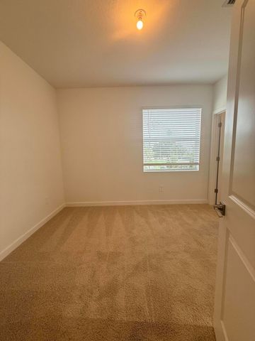 147 LAKESIDE LANDING Court, Royal Palm Beach, FL 33411
