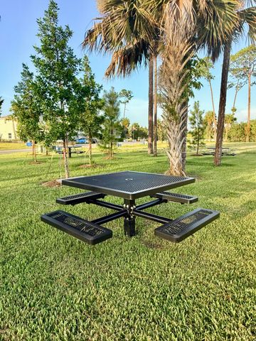 147 LAKESIDE LANDING Court, Royal Palm Beach, FL 33411
