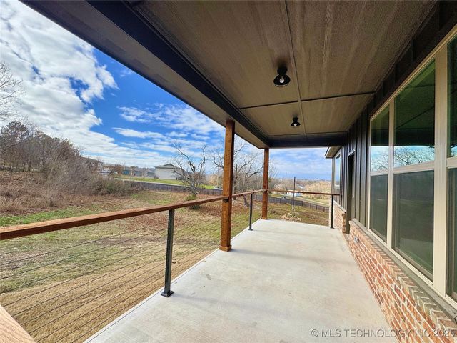 768 E Harlan Drive, Tahlequah, OK 74464