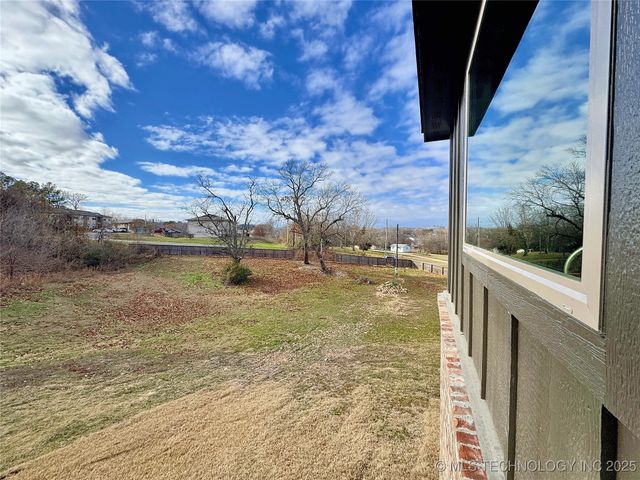 768 E Harlan Drive, Tahlequah, OK 74464