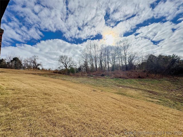 768 E Harlan Drive, Tahlequah, OK 74464