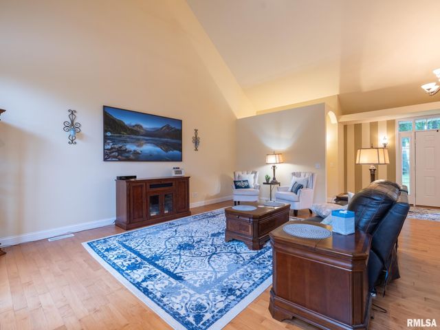 1108 THORNBERRY Lane, Germantown Hills, IL 61548