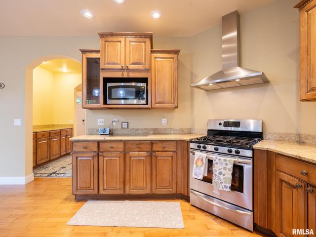 1108 THORNBERRY Lane, Germantown Hills, IL 61548