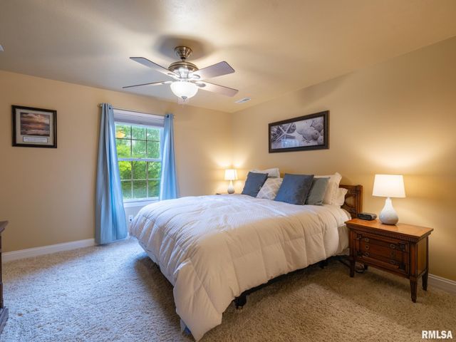 1108 THORNBERRY Lane, Germantown Hills, IL 61548