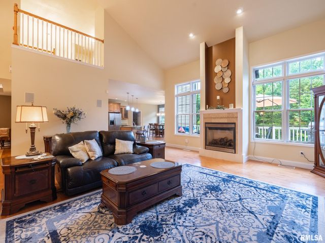 1108 THORNBERRY Lane, Germantown Hills, IL 61548