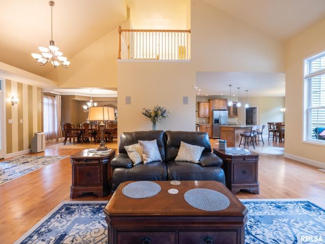 1108 THORNBERRY Lane, Germantown Hills, IL 61548