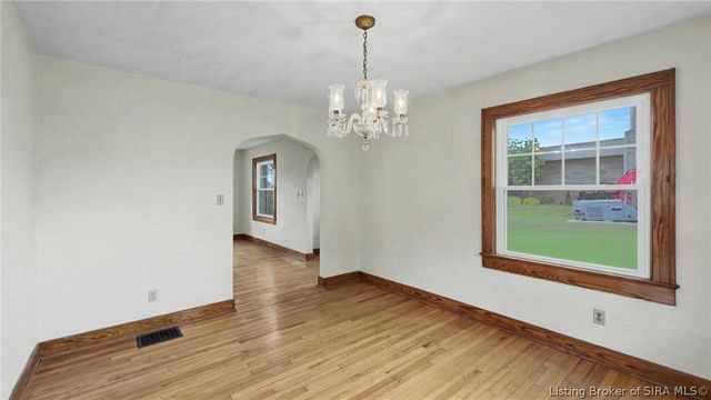 200 N Indiana Avenue, Sellersburg, IN 47172