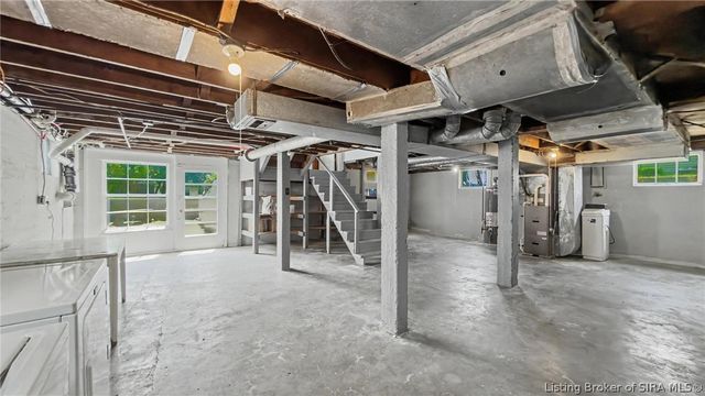 200 N Indiana Avenue, Sellersburg, IN 47172