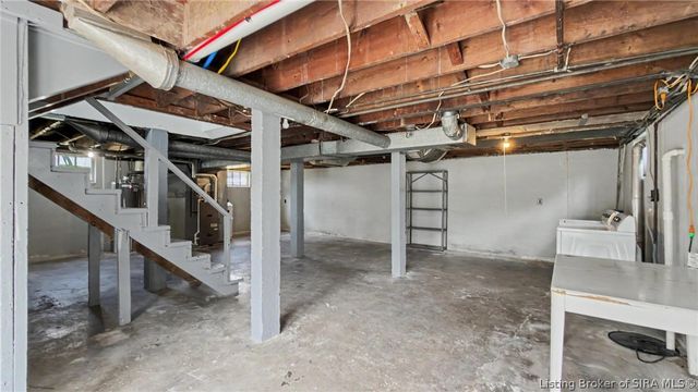 200 N Indiana Avenue, Sellersburg, IN 47172