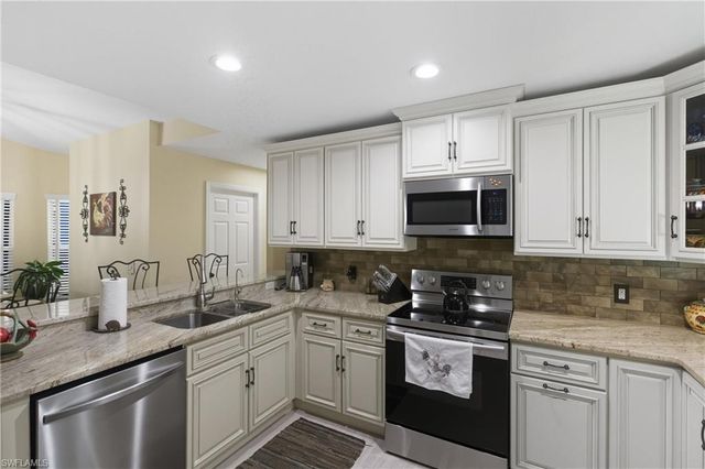 3325 SW 26th PL, Cape Coral, FL 33914