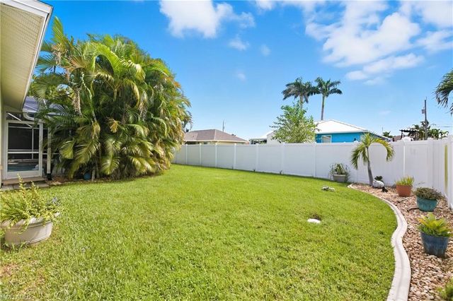 3325 SW 26th PL, Cape Coral, FL 33914