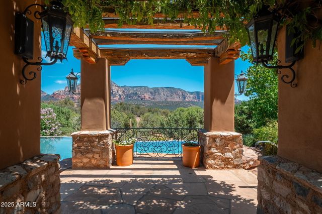 140 HIDDEN MEADOW Drive, Sedona, AZ 86336