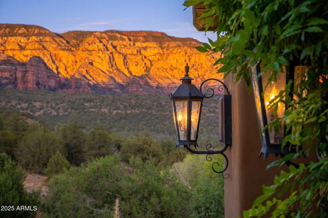 140 HIDDEN MEADOW Drive, Sedona, AZ 86336