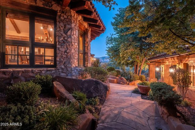 140 HIDDEN MEADOW Drive, Sedona, AZ 86336