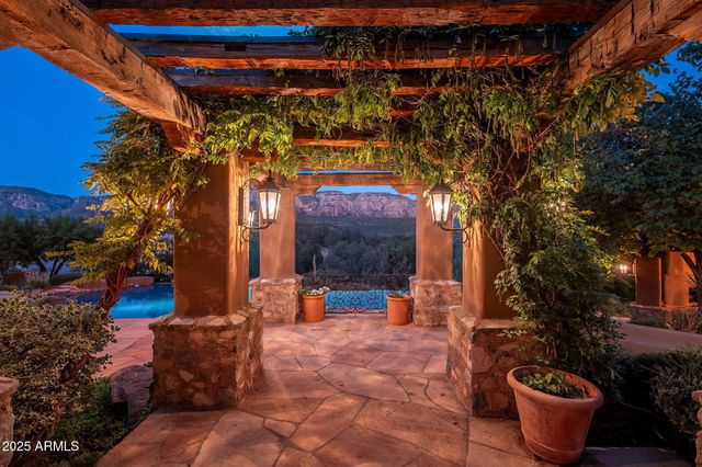 140 HIDDEN MEADOW Drive, Sedona, AZ 86336