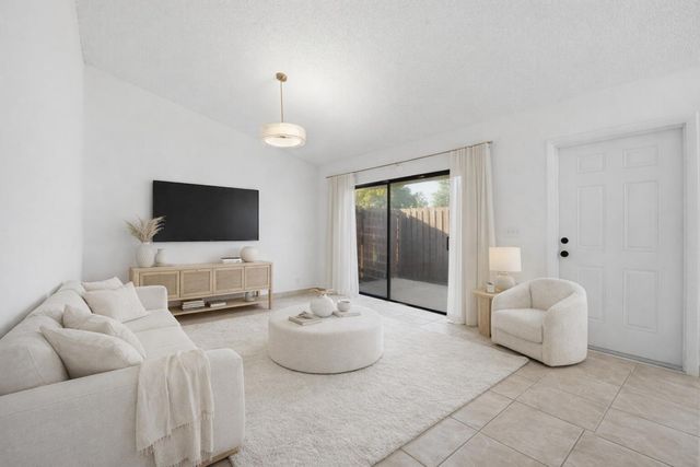 131 Springdale Circle, Palm Springs, FL 33461