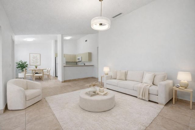 131 Springdale Circle, Palm Springs, FL 33461