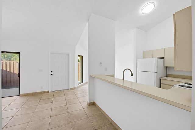 131 Springdale Circle, Palm Springs, FL 33461