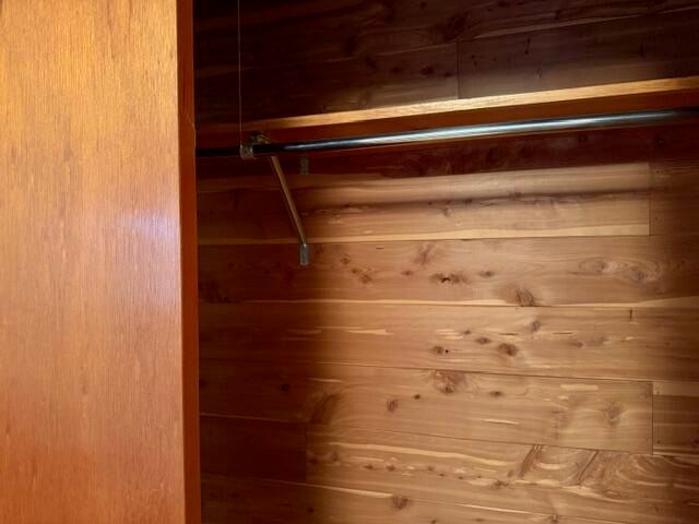 525 Tanglewood DR, Martinsville, VA 24112