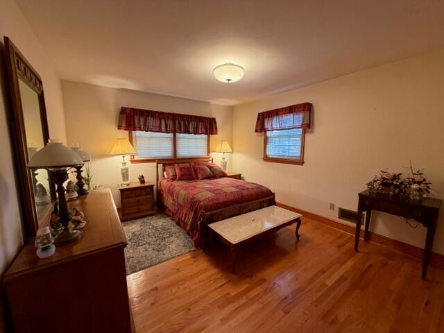 525 Tanglewood DR, Martinsville, VA 24112