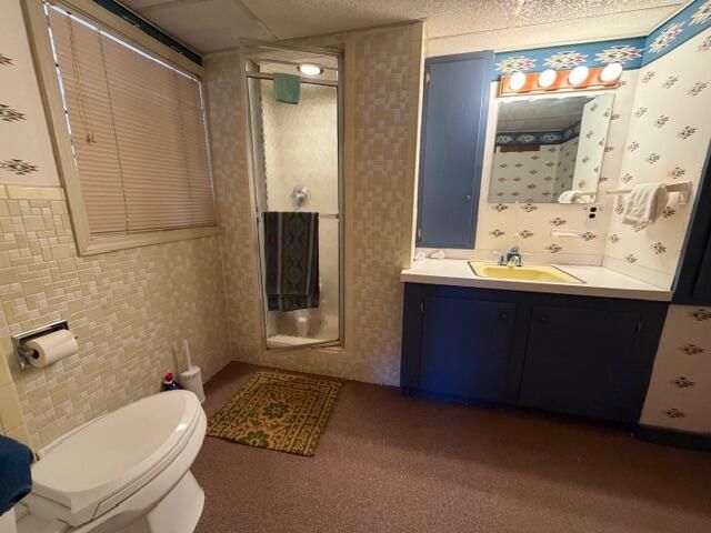 525 Tanglewood DR, Martinsville, VA 24112