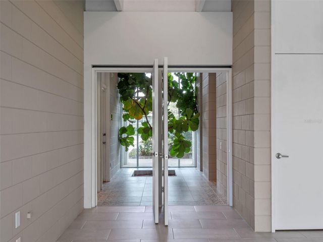 1540 N LAKE MIRROR DRIVE NW, Winter Haven, FL 33881