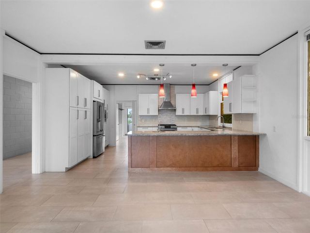 1540 N LAKE MIRROR DRIVE NW, Winter Haven, FL 33881