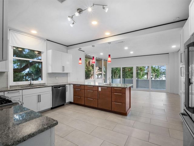 1540 N LAKE MIRROR DRIVE NW, Winter Haven, FL 33881