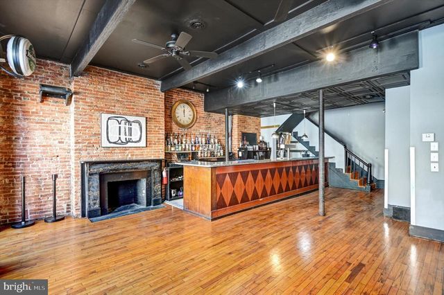 15 E CENTRE ST, Baltimore, MD 21202