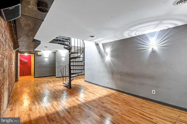 15 E CENTRE ST, Baltimore, MD 21202