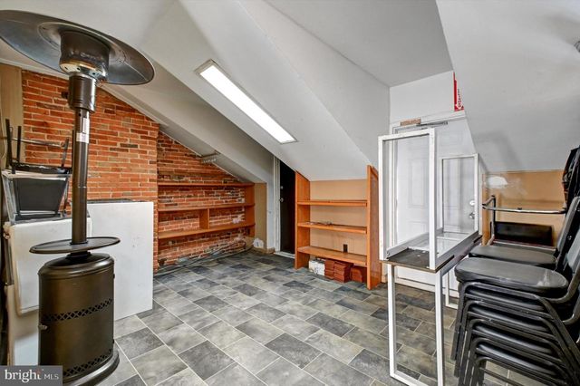 15 E CENTRE ST, Baltimore, MD 21202