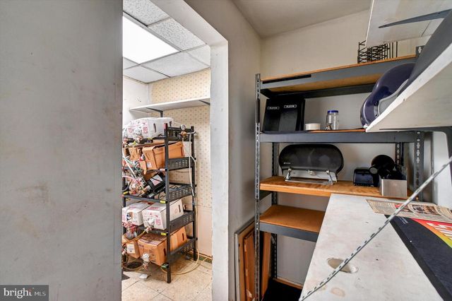 15 E CENTRE ST, Baltimore, MD 21202