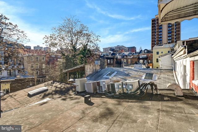 15 E CENTRE ST, Baltimore, MD 21202