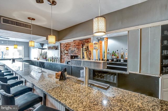 15 E CENTRE ST, Baltimore, MD 21202