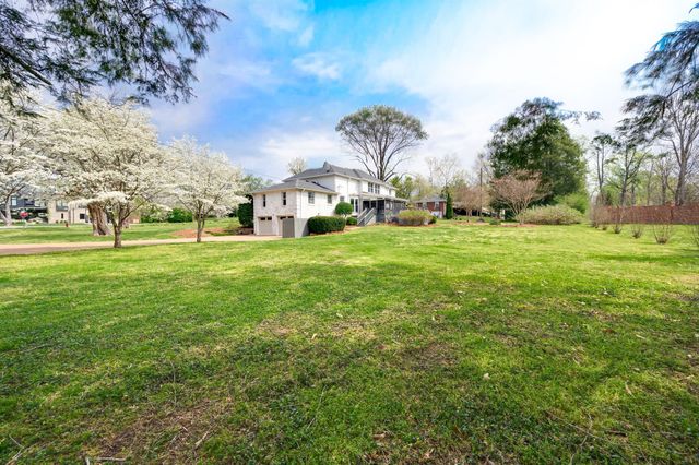 1937 Shamrock Dr, Brentwood, TN 37027