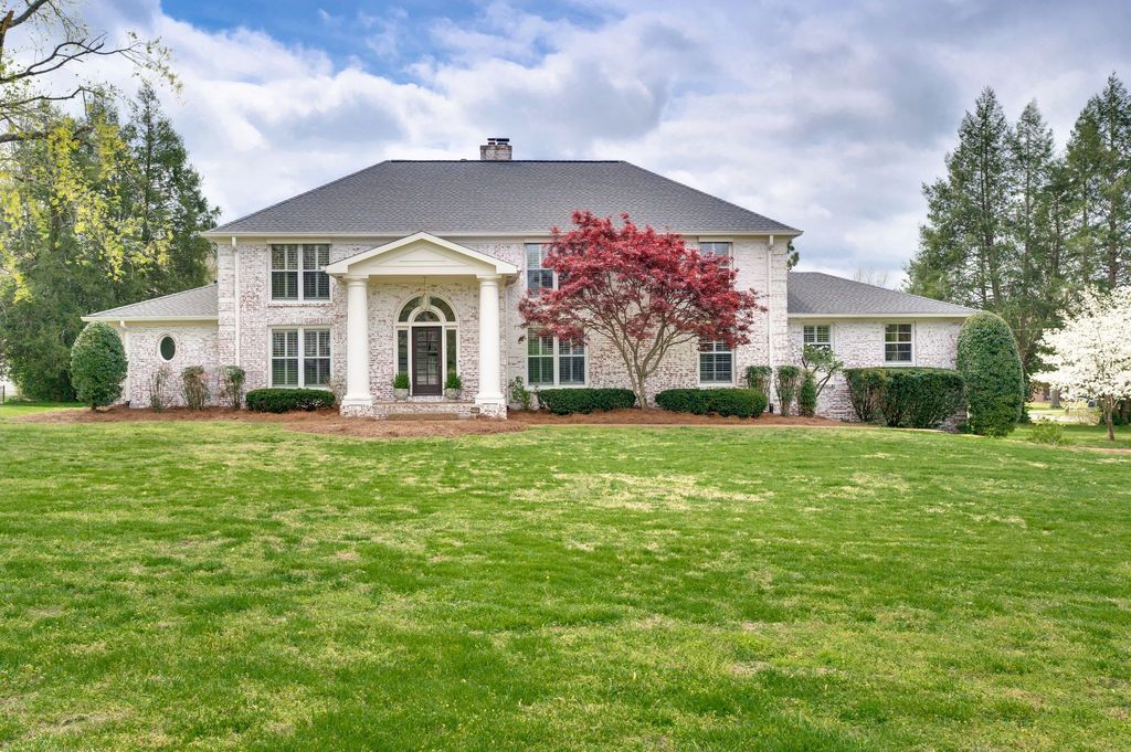1937 Shamrock Dr, Brentwood, TN 37027