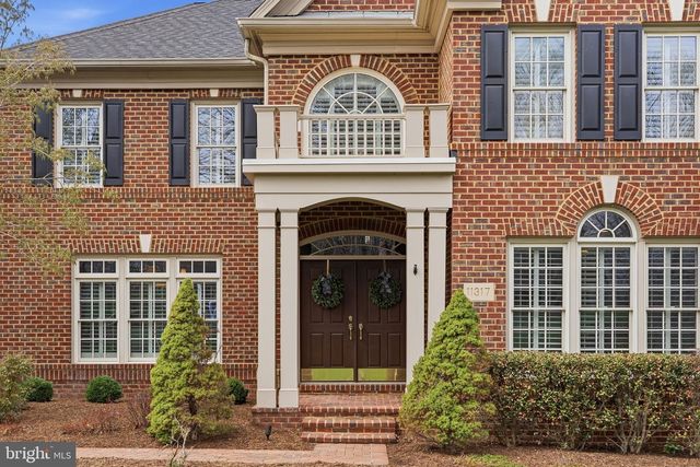 11317 WALNUT CREEK CT, Oakton, VA 22124