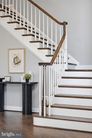 11317 WALNUT CREEK CT, Oakton, VA 22124