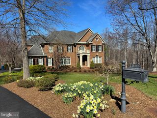 11317 WALNUT CREEK CT, Oakton, VA 22124