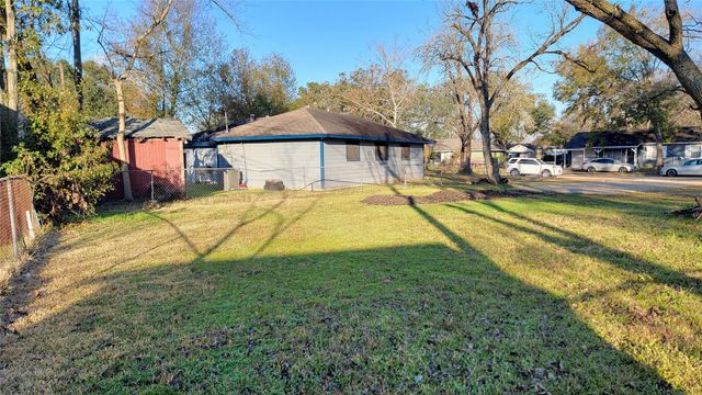 7018 Willowtex Drive, Houston, TX 77396