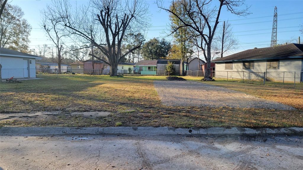 7018 Willowtex Drive, Houston, TX 77396