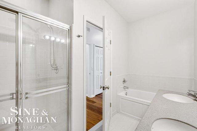 3251 Camden Drive, Troy, MI 48084