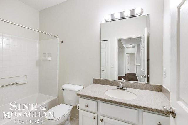 3251 Camden Drive, Troy, MI 48084