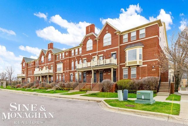3251 Camden Drive, Troy, MI 48084