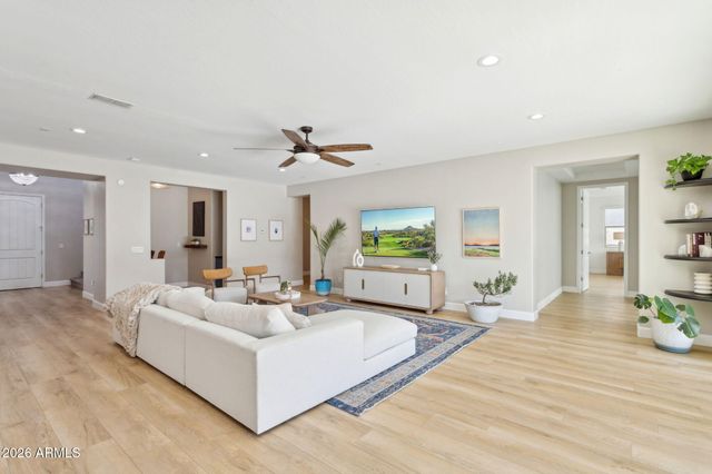 10723 E Deawalter Avenue, Mesa, AZ 85212