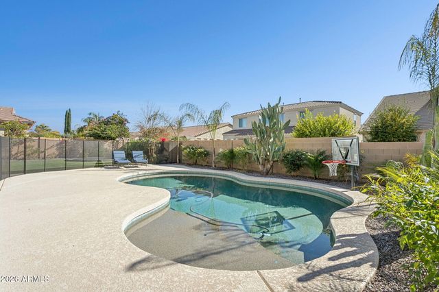 10723 E Deawalter Avenue, Mesa, AZ 85212