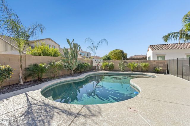 10723 E Deawalter Avenue, Mesa, AZ 85212