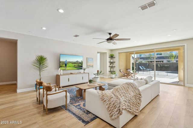 10723 E Deawalter Avenue, Mesa, AZ 85212