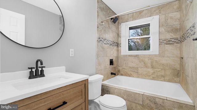 8009 NOLCREST RD, Glen Burnie, MD 21061