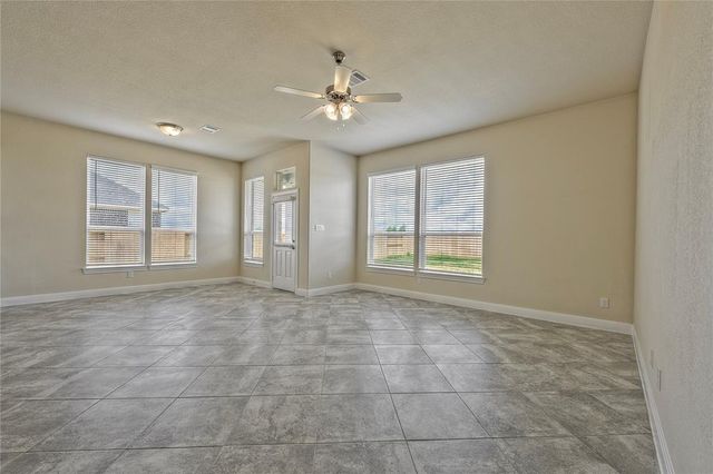 11927 Champions Forest Drive, Mont Belvieu, TX 77535